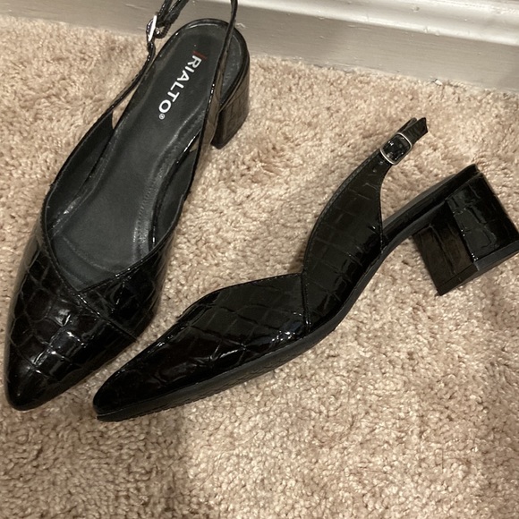 Patent heels new never worn sz 8 - Picture 2 of 4